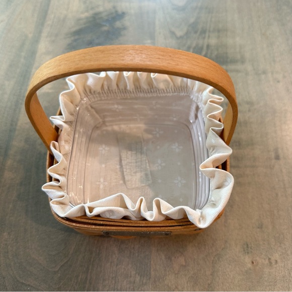 1996 Longaberger Square Hostess Appreciation Basket with Cream Liner - Picture 2 of 3